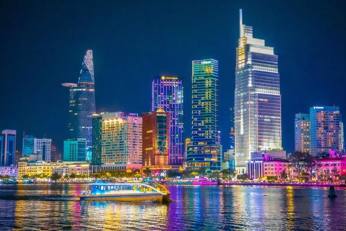 Một góc trung tâm Tp.HCM đêm. Ảnh minh họa.