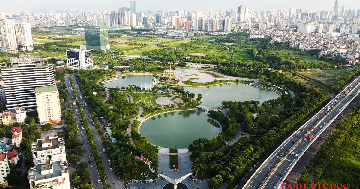 Nhà đầu tư BĐS Hà Nội "như ngồi trên đống lửa" vì bị "đốt hai đầu"