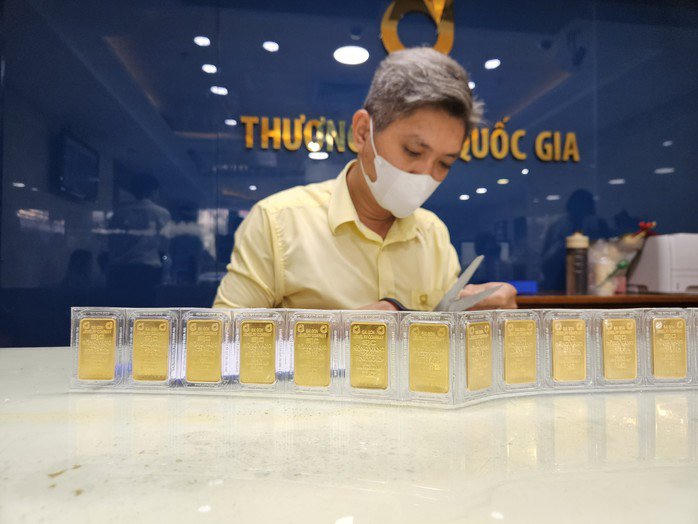Mua vàng 3 tháng trước, người mua lỗ nặng, đang mất bao nhiêu