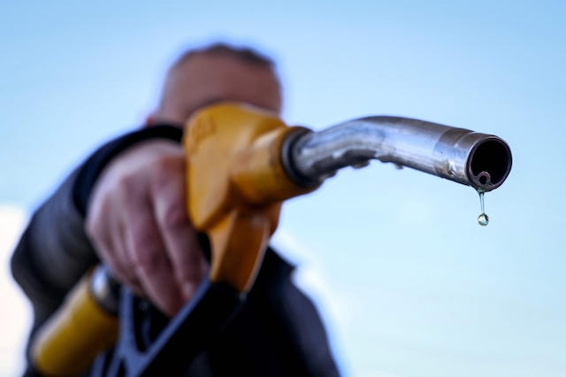 Giá dầu WTI giảm hơn 3% sau tin ông Trump không muốn leo thang với Iran