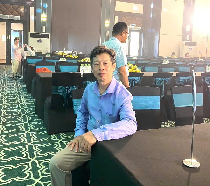 Anh Hoàng Phương có mặt từ rất sớm để quyết tâm giành được cho gia đình mình một căn nhà tại Vinhomes Sài Gòn Park