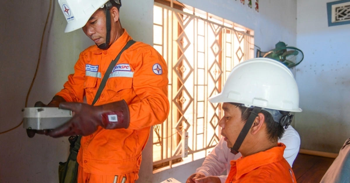 EVN lãi 51.881 tỉ, gửi ngân hàng hơn 152.000 tỉ