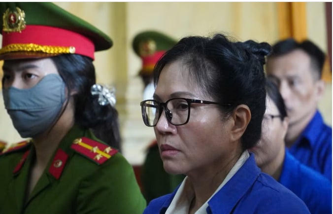Cựu Tổng giám đốc Công ty SJC Lê Thúy Hằng tại phiên tòa. Ảnh: Tiền phong.