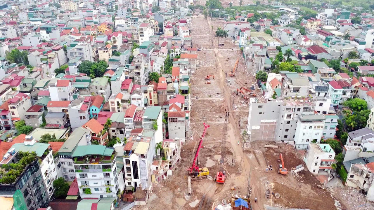 Cây cầu tỷ đô Tứ Liên sau 1 năm xây dựng đang làm đến đâu