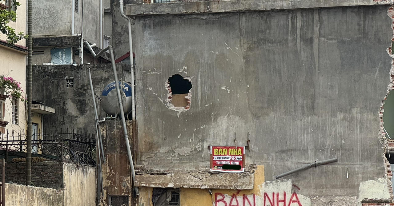 Nhà mặt phố Khương Đình ra đường lớn, rao tới 500 triệu đồng/m2