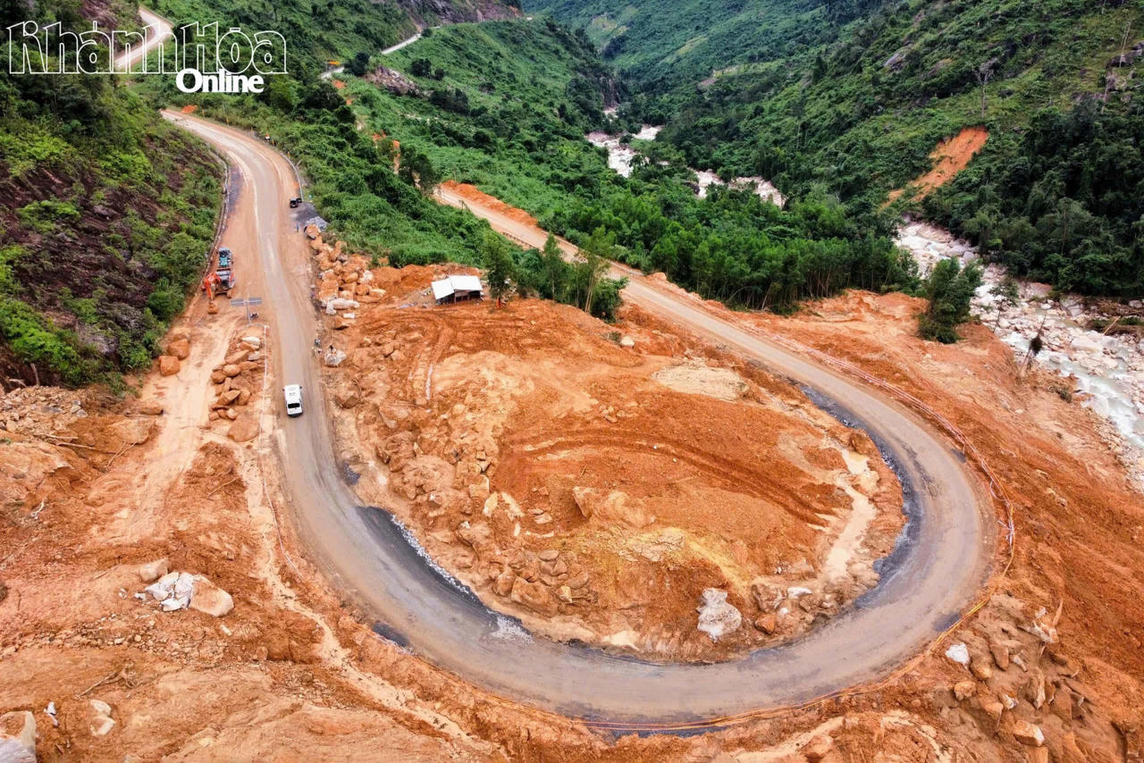 Đề xuất sớm đầu tư cao tốc Nha Trang - Đà Lạt trước 2030