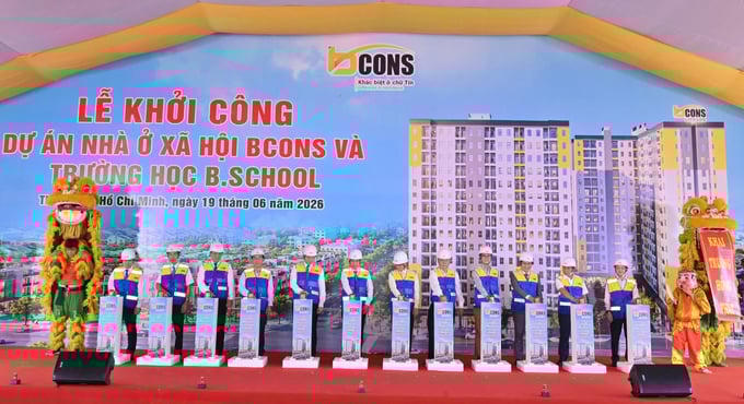 Lễ khởi công dự án nhà ở xã hội Bcons và Trường học B.School được tổ chức vào sáng 19/6/2026.