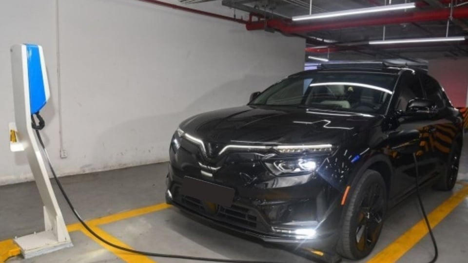 Chung cư xây mới phải có trạm sạc ô tô điện, tối đa 1.200m2
