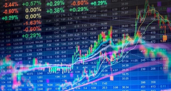 VN-Index đảo chiều tăng gần 9 điểm.