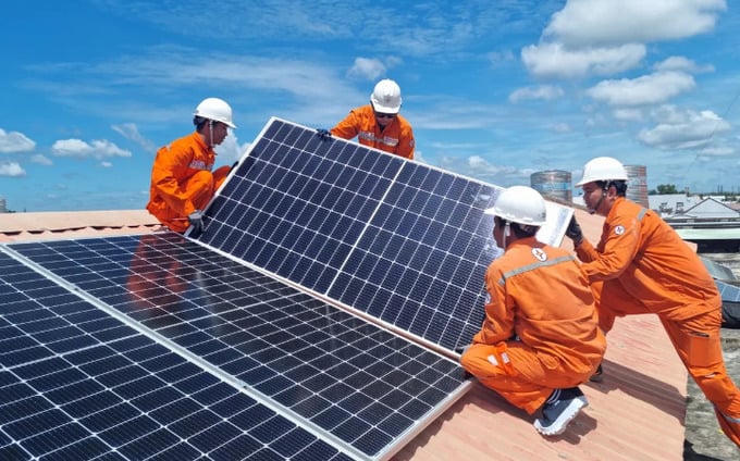 Điện mặt trời mái nhà được bán tới 50% sản lượng điện dư.