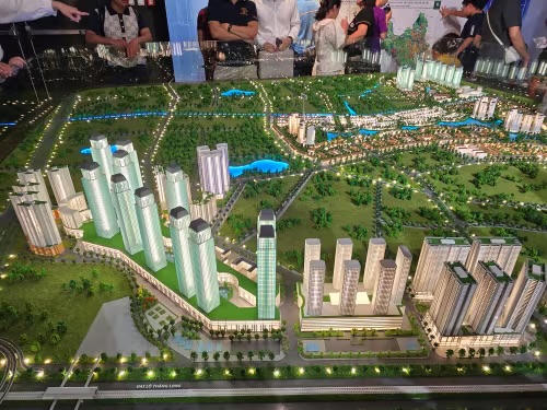 Triển lãm quy hoạch Hà Nội 100 năm hút người xem với 3D Mapping