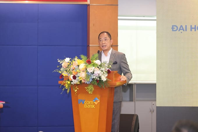 Ông Cao Hoài Dương - Phó Tổng Giám đốc Tập đoàn Công nghiệp - Năng lượng Quốc gia Việt Nam, đại diện Lãnh đạo PetroVietnam khẳng định sẽ tiếp tục đồng hành và hỗ trợ tốt nhất cho PVcomBank trên hành trình phát triển bền vững. Ảnh: PVcombank