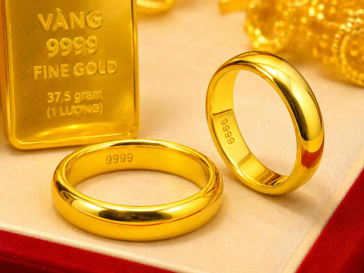 Giá vàng chiều 6/7: Vàng nhẫn SJC "bay màu" 2,4 triệu đồng/lượng