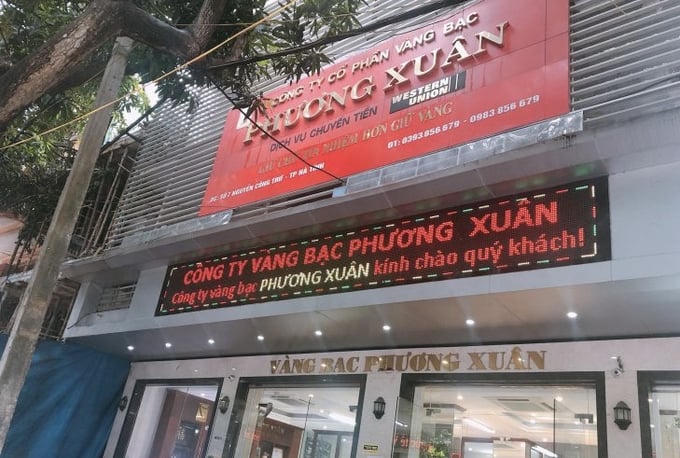 Chủ tịch Vàng bạc Phương Xuân - Nguyễn Thị Xuân bị khởi tố để điều tra về tội trốn thuế.