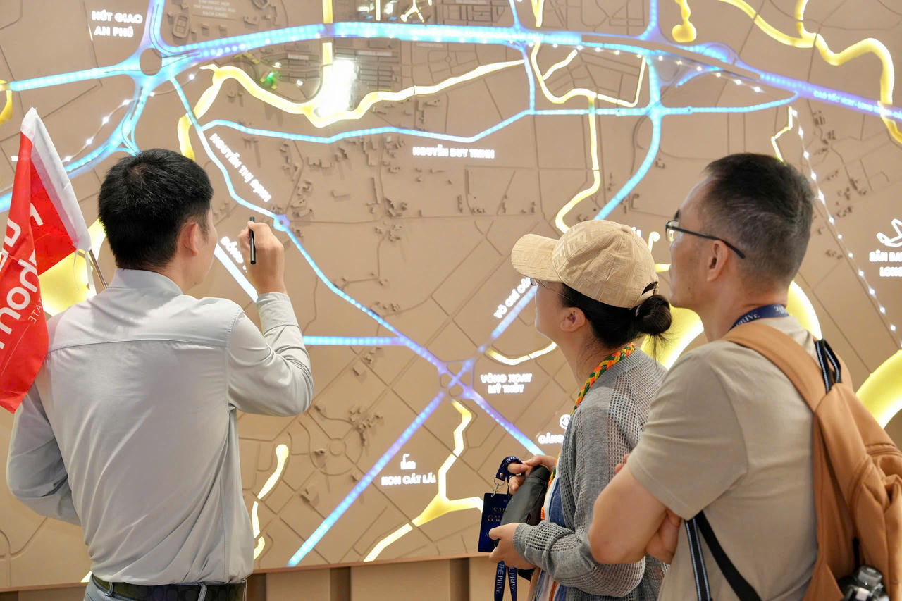 Yếu tố hạ tầng đang hoàn thiện ở khu Đông ngày càng thu hút người dân quan tâm đến các dự án BĐS ở đây
