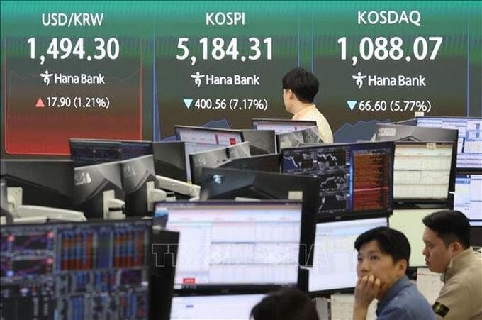Bảng chỉ số chứng khoán tại Seoul, Hàn Quốc. Ảnh tư liệu: Yonhap/TTXVN
