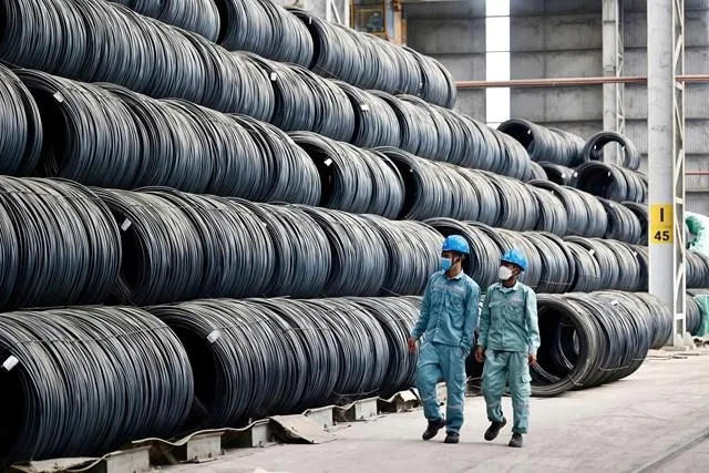 Hòa Phát lập kỷ lục vượt 10 triệu tấn thép trong năm 2025, tăng 31% so với 2024 Hòa Phát lập kỷ lục vượt 10 triệu tấn thép trong năm 2025, tăng 31% so với 2024