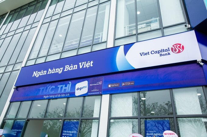 Tại ngày 30/06/2026, tổng tài sản ngân hàng đạt gần 142.000 tỷ đồng, tăng 23% so với cùng kỳ và tăng 7% so với đầu năm.
