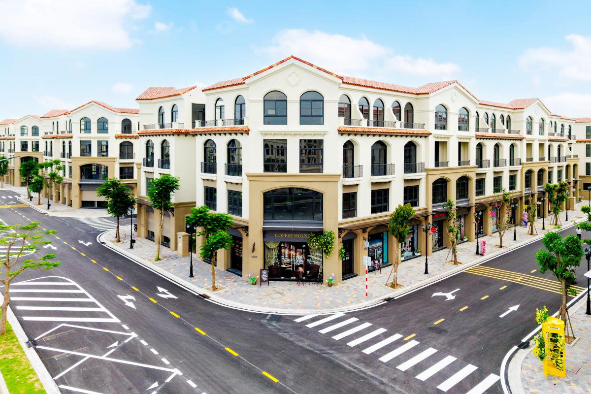 Royal Boulevard mang phong cách Ý đặc trưng, kết hợp sắc màu Venice và sự lãng mạn của vùng Tuscany