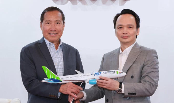 Ông Michael Vu (bên trái) giữ chức Phó chủ tịch Tập đoàn FLC từ ngày 1/8. Ảnh: FLC
