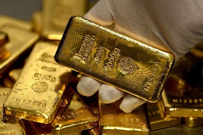 Giá vàng bật tăng 1 triệu đồng mỗi lượng.