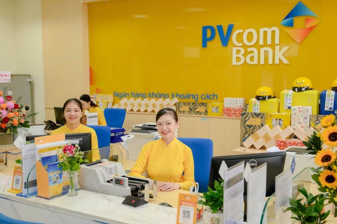 Tại thời điểm 30/6, PVcomBank có 5.485 cán bộ nhân viên làm việc tại ngân hàng mẹ, tăng 139 người so với đầu năm.