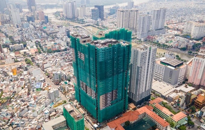 Tổ hợp Căn hộ Thương mại dịch vụ The Grand Manhattan - vị thế trung tâm Sài Gòn, đang tăng tốc hoàn thiện để bàn giao nhà cho cư dân từ quý 3/2026