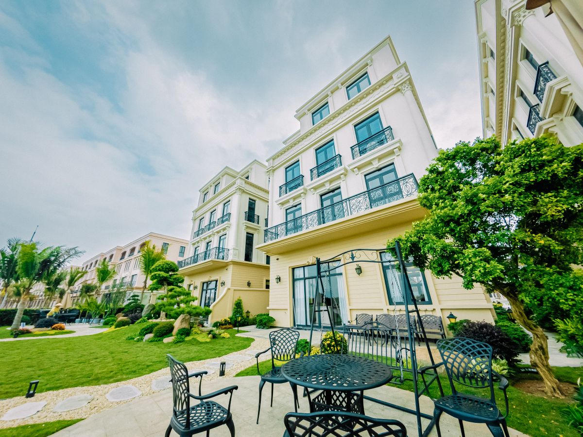 Kiến trúc đa phong cách tạo nên diện mạo giàu bản sắc cho Vinhomes Royal Island (Nguồn ảnh: Vinhomes)