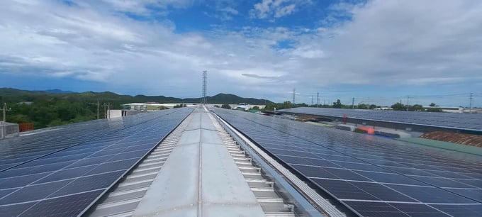 Nhiều nhà máy tại miền Trung triển khai điện mặt trời mái nhà.