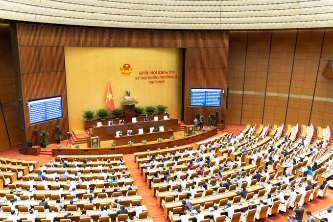 Quốc hội họp sáng 21/8.