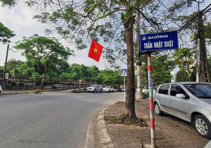 Hà Nội không bổ sung nhà cao tầng trên tuyến Trần Nhật Duật - Trần Quang Khải.