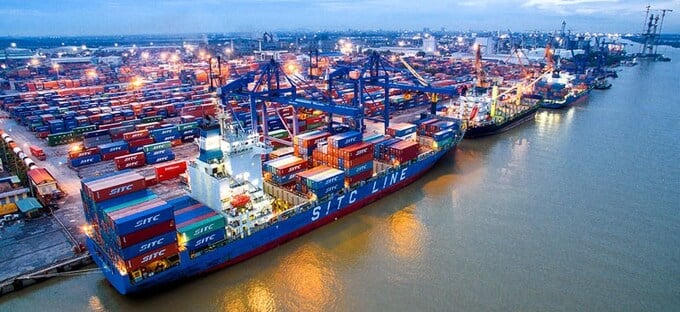 Một góc Cảng Đình Vũ.