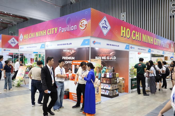 Hàng trăm nhà mua hàng, tập đoàn phân phối cùng doanh nghiệp trong nước và quốc tế hội tụ tại TP.HCM trong khuôn khổ Diễn đàn Xuất khẩu 2026 - Vietnam International Sourcing 2026.