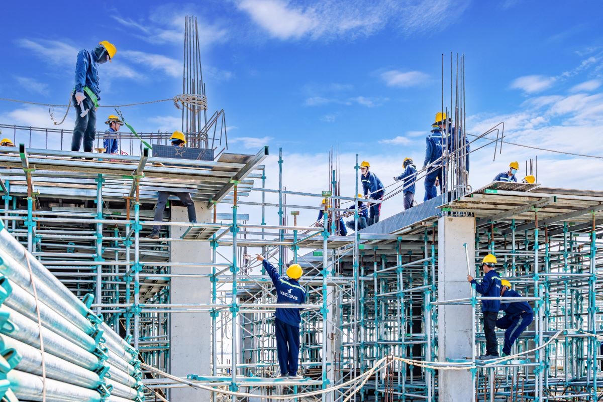 Đa phần lao động tại VinCons là người mới, xuất thân từ nông thôn, miền núi, được đào tạo bài bản, từ lý thuyết đến thực chiến ngay trên công trường