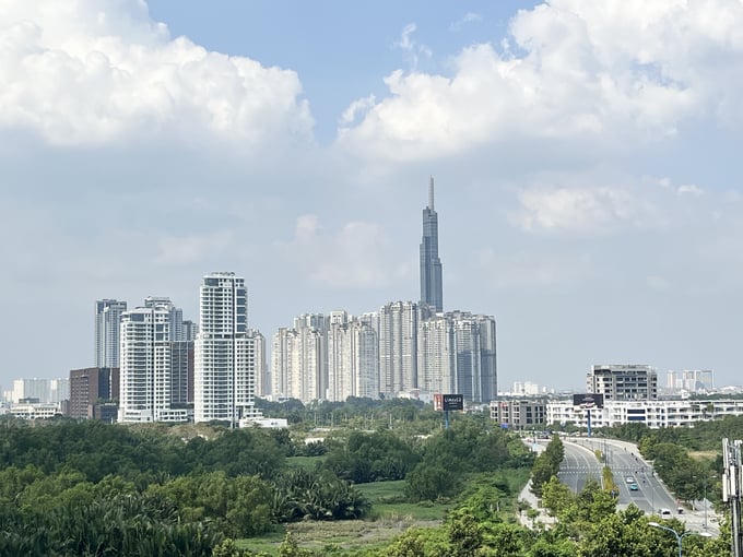 Tại TP.HCM, quy mô nguồn lực nằm trong các dự án tồn đọng là rất lớn.