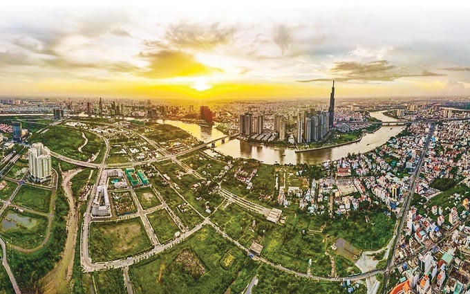 Việt Nam đang nổi lên như một điểm sáng thu hút dòng vốn quốc tế nhờ các yếu tố nền tảng vững chắc từ quá trình đô thị hóa, sự phát triển của hạ tầng, công nghệ và dịch vụ.