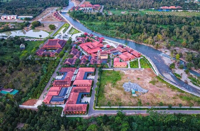 Khu du lịch tâm linh Đại Tùng Lâm Hoa Sen đã có nhiều thay đổi so với phê duyệt ban đầu