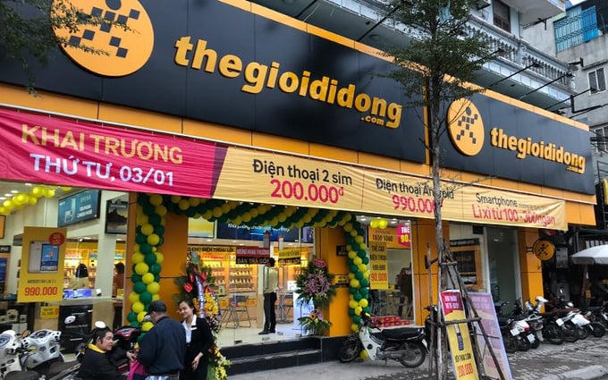 Bước sang giai đoạn cao điểm tháng 9 và quý IV/2026, MWG kỳ vọng hoạt động kinh doanh sẽ được hỗ trợ tích cực bởi mùa tựu trường, sự ra mắt của các dòng sản phẩm Apple mới và mùa mua sắm cuối năm