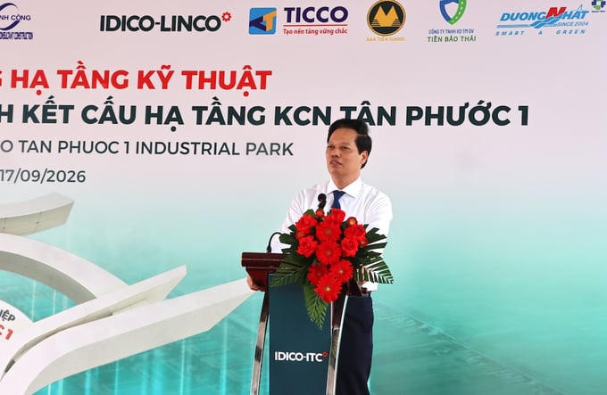 Ông Nguyễn Thành Diệu, Phó Chủ tịch UBND tỉnh Đồng Tháp phát biểu tại buổi lễ (Nguồn: Cổng TTĐT Đồng Tháp).
