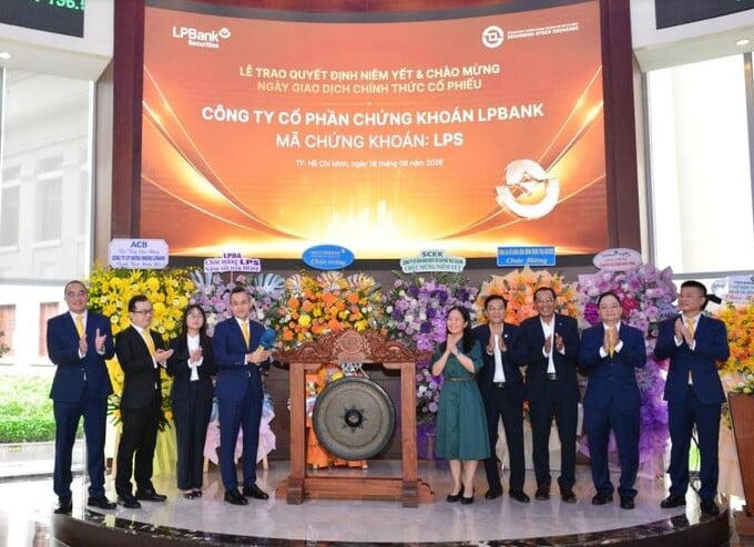 Cổ phiếu LPS chào sàn HOSE vào 18/8/2026 với giá tham chiếu 30.000 đồng/cổ phiếu, tương ứng vốn hóa 42.260 tỷ đồng.