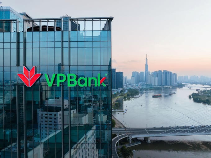 VPBank trở thành doanh nghiệp niêm yết đầu tiên có vốn điều lệ đạt 100.000 tỷ đồng.