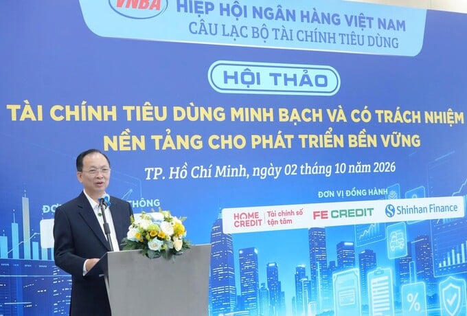 TS. Đào Minh Tú, Phó Chủ tịch kiêm Tổng Thư ký Hiệp hội Ngân hàng Việt Nam, nguyên Phó Thống đốc Thường trực Ngân hàng Nhà nước phát biểu tại hội thảo.