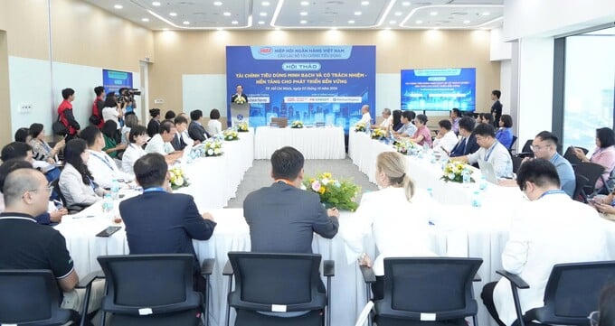 Toàn cảnh hội thảo “Tài chính tiêu dùng minh bạch và có trách nhiệm – Nền tảng cho phát triển bền vững”.