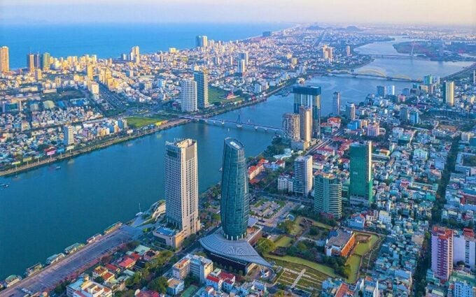 Khu vực dịch vụ đóng góp lớn vào tăng trưởng GRDP Đà Nẵng trong quý III (ảnh MĐV)