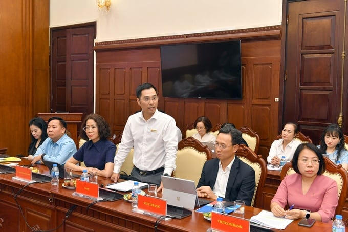 Ông Trần Trung Dũng - Chủ tịch Hội đồng thành viên VAMC phát biểu tại Họp báo. Ảnh: SBV