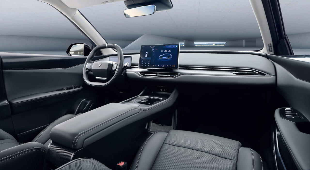 VF 8 thế hệ mới nâng cấp toàn diện để thiết lập “chuẩn D-SUV mới”