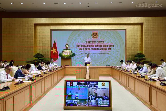 Phó thủ tướng Thường trực Phạm Gia Túc chủ trì phiên họp.