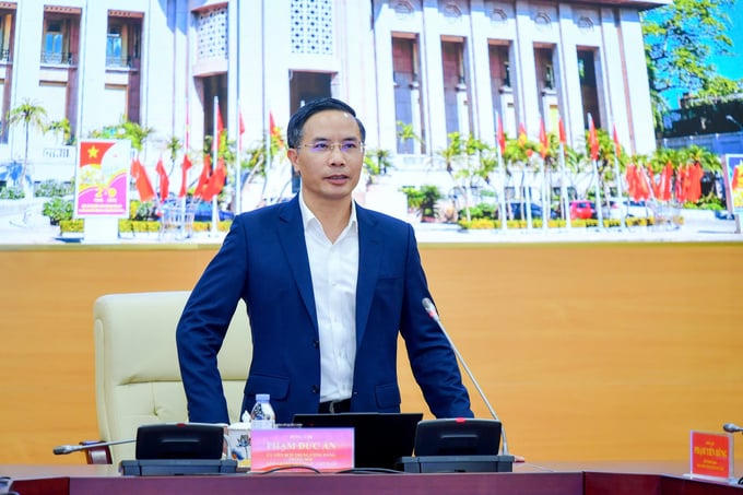 Thống đốc Phạm Đức Ấn phát biểu chỉ đạo cuộc họp. Ảnh: SBV.