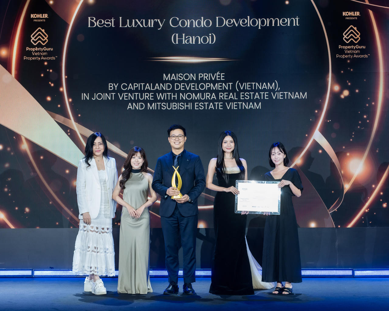Dự án Maison Privée được vinh danh tại hạng mục Dự án căn hộ hạng sang xuất sắc (Hà Nội) và Thiết kế dự án căn hộ xuất sắc