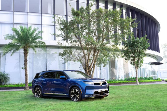 Mẫu SUV điện VinFast VF 9, một trong những dòng ô tô điện của hãng đang được kinh doanh tại Việt Nam.